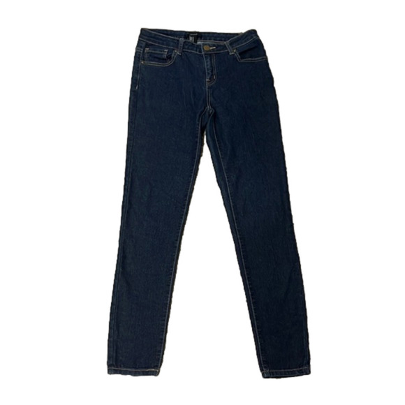 𝅺FOREVER21 Skinny Jeans - Picture 1 of 6